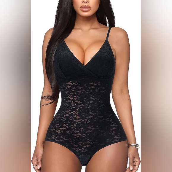 Women's Floral lace bodysuit - Picture 1 of 6